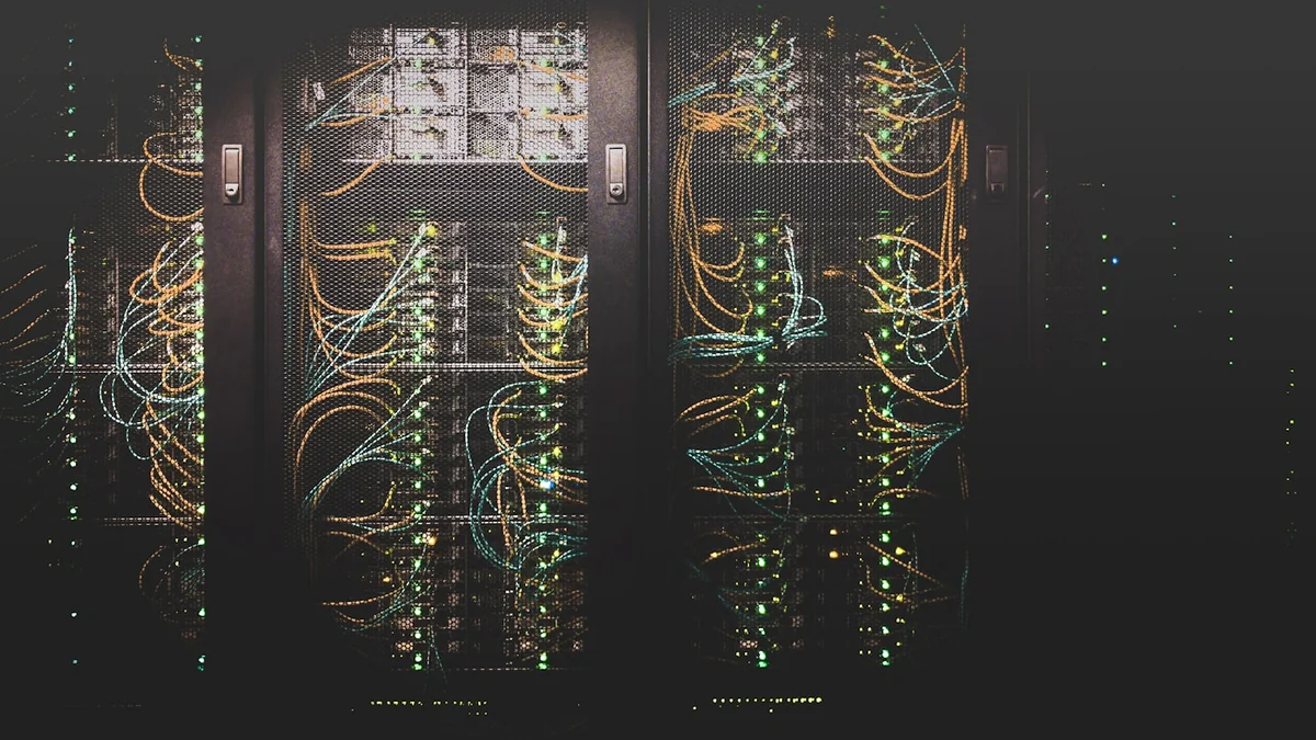 Infrastruktur pelayan pusat data awan (Cloud Server) bagi aplikasi berskala tinggi